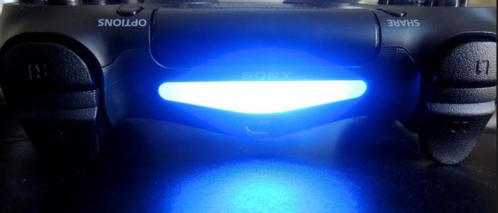 PS4 Controller Flashing White Light
